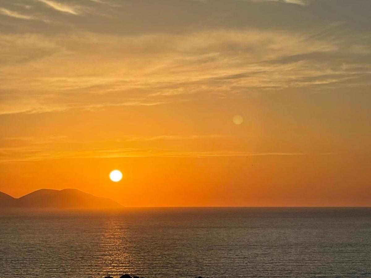 Vila3 Hotel Vlorë Esterno foto